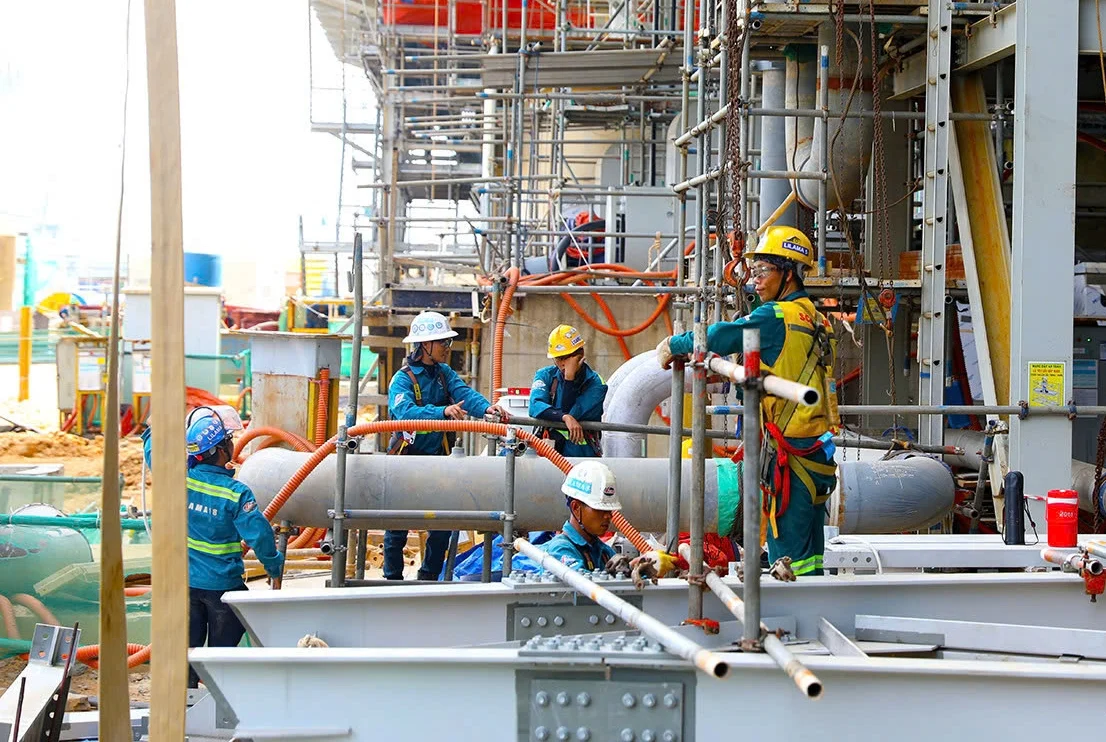 Nhà máy Nhiệt điện Vũng Áng 2, Nhơn Trạch 3 & 4, Long Phú, Nghi Sơn 2